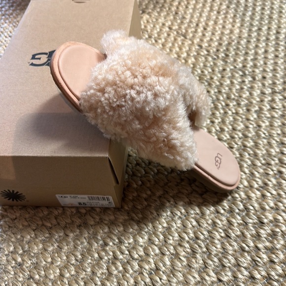 NIB UGG Joni slide 8.5 Beige - Picture 4 of 5